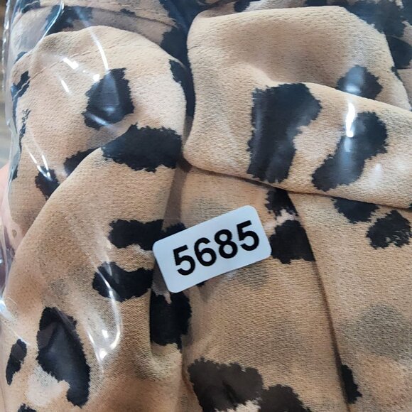 Women's Beige Leopard Print Blouse Top V-Neck Long Sleeve A New Day Size M - Picture 10 of 10